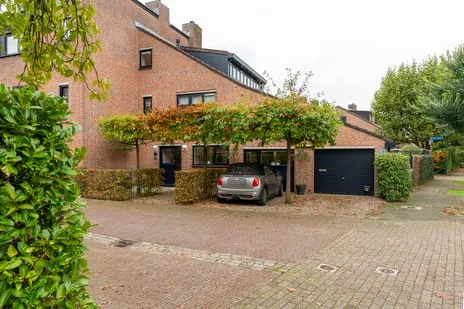 Twee-onder-één-kap te koop: Fien de la Marlaan 5, Rijnsweerd Utrecht
