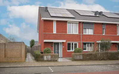 Hoekwoning te koop: Fiep Westendorplaan 218, Verspreide huizen Hoeven Zaltbommel