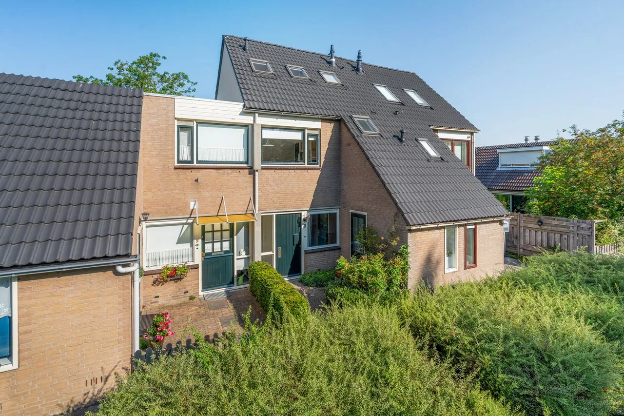 Tussenwoning te koop: Filmlaan 3, Zoetermeer