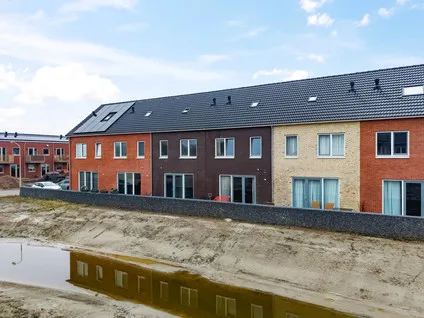 Tussenwoning te koop: Finsestraat 62, Landenbuurt Delfzijl
