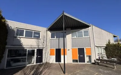 Tussenwoning te koop: Fioringrasstraat 6, Bedrijventerrein Frezersplaats Almere