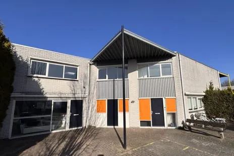 Tussenwoning te koop: Fioringrasstraat 6, Bedrijventerrein Frezersplaats Almere