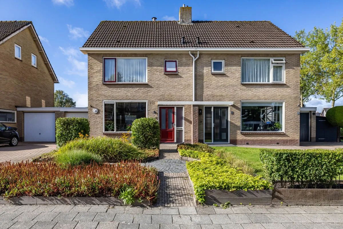 Tussenwoning te koop: Fivelstraat 4, Ten Boer