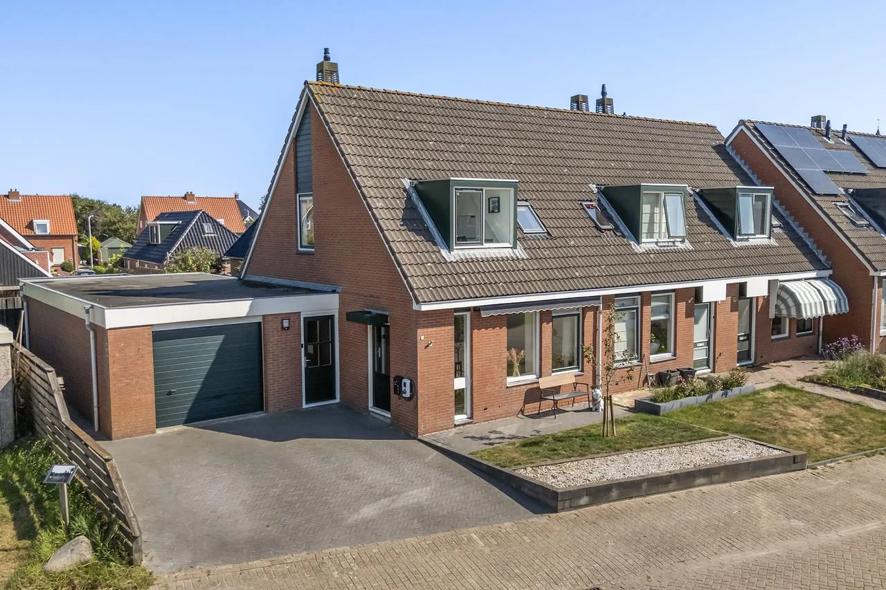 Hoekwoning te koop: Flaaks-ikker 18, Westergeast