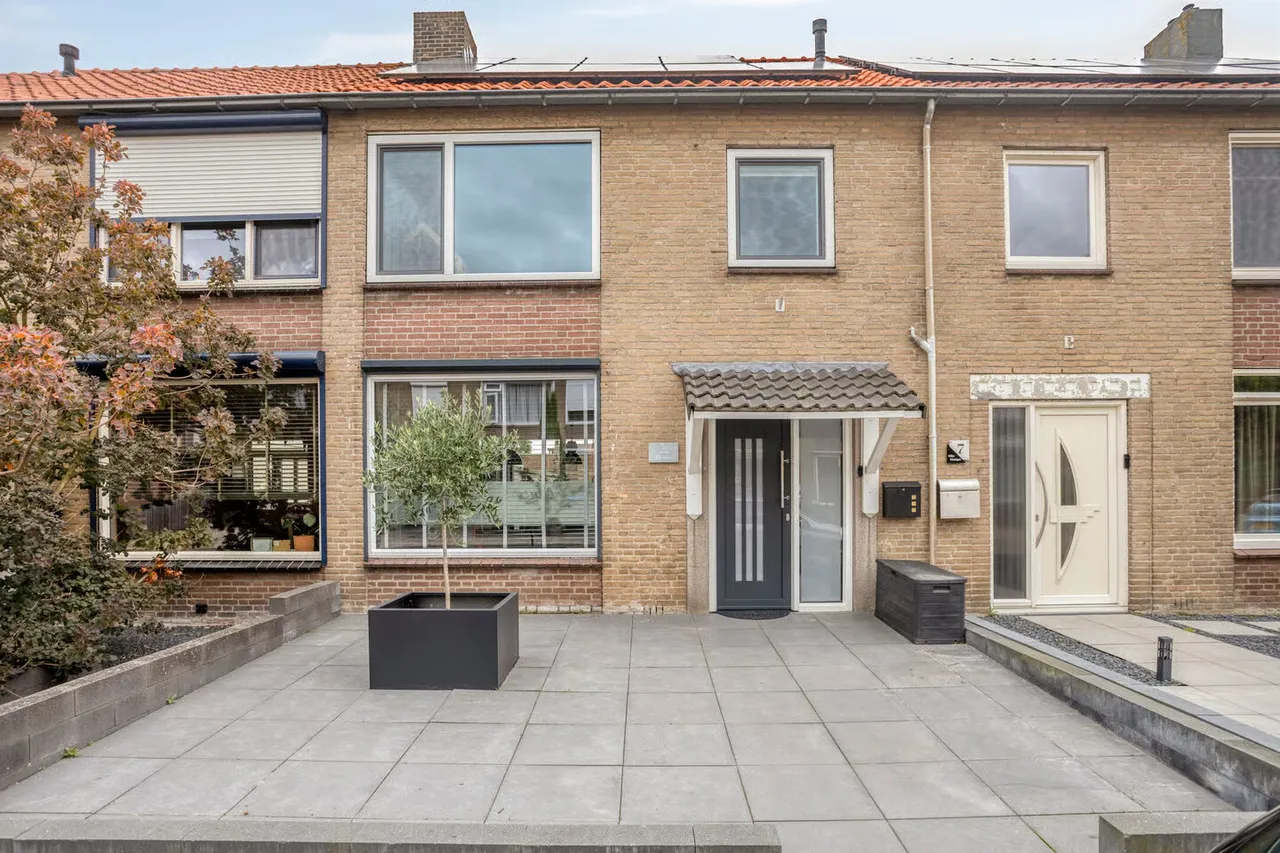 Tussenwoning te koop: Flamingostraat 5, Wijchen