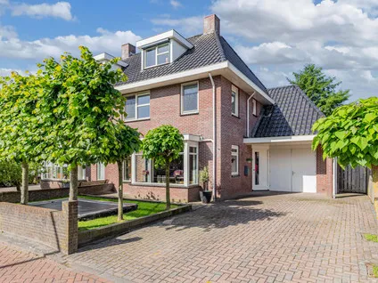 Twee-onder-één-kap te koop: Fleminghage 10, Emmeloord-Emmelhage-Boswonen Emmeloord