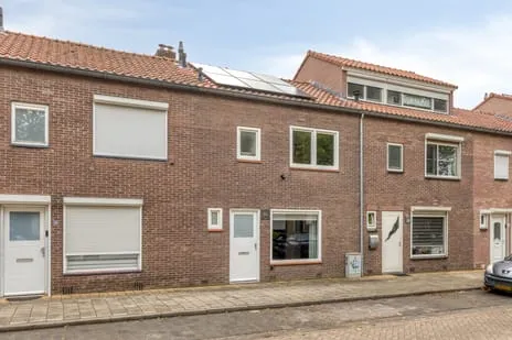Terraced house for sale: Fleskensstraat 18, Braakhuizen-Zuid Geldrop