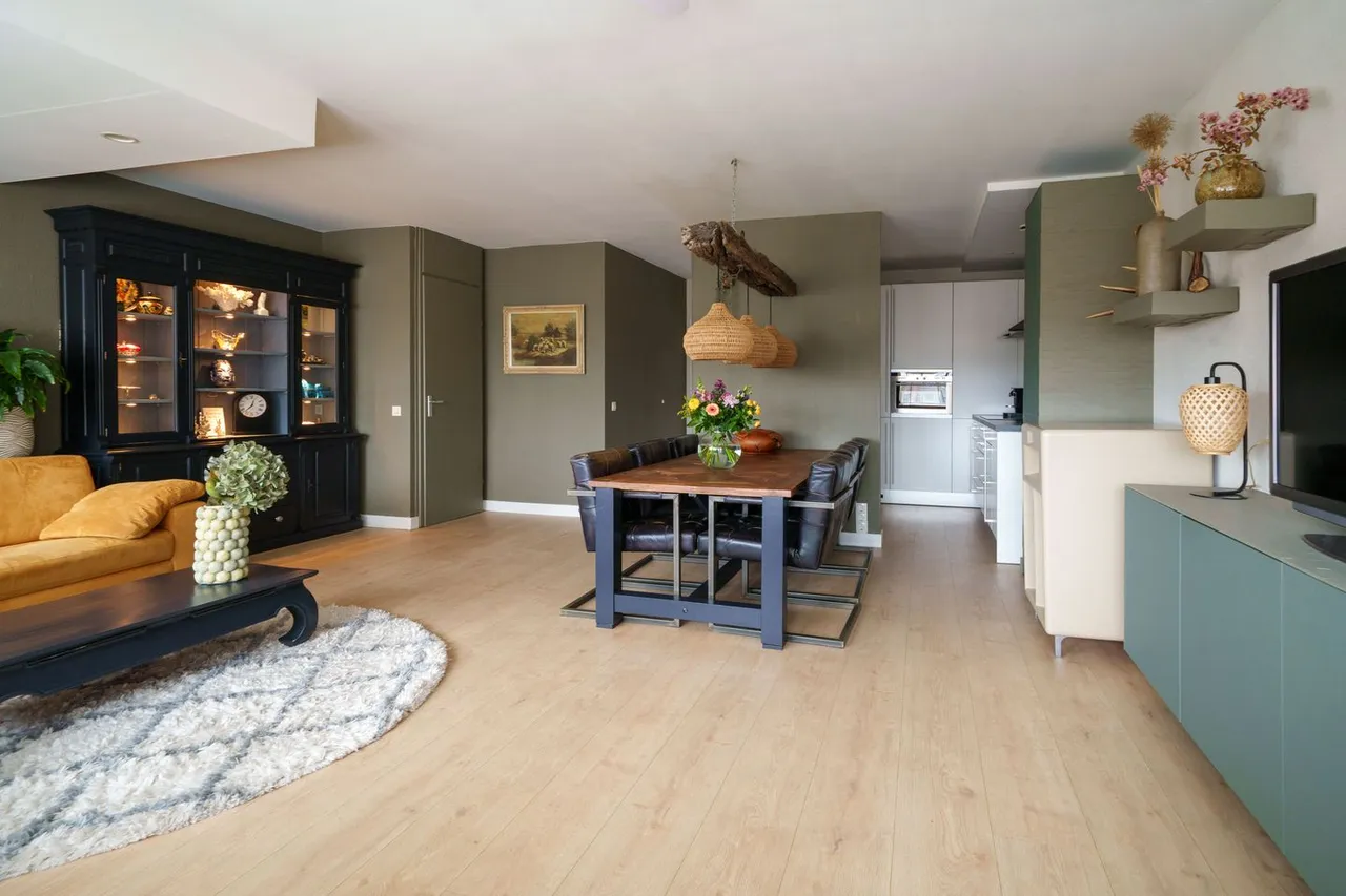 Appartement te koop: Flevostraat 76, Almere