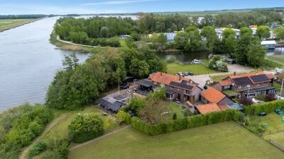 Twee-onder-één-kap te koop: Flevoweg 3, Havengebied Elburg