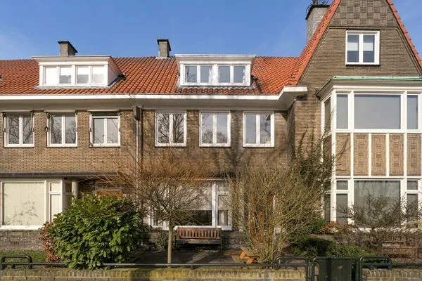 Terraced house for rent: Floralaan Oost 56, Kruidenbuurt Eindhoven