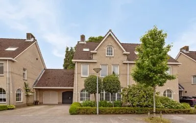 Tussenwoning te koop: Florapark 38, Eikenburg Eindhoven
