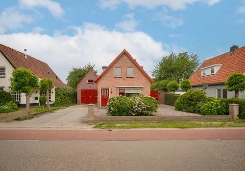 Vrijstaande woning te koop: Florastraat 23, Buitengebied Boven-Leeuwen Boven-Leeuwen