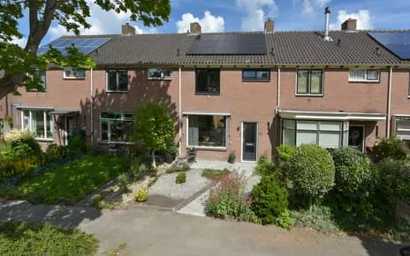 Tussenwoning te koop: Florastraat 43, Blokker - Buurt 31 04 Blokker