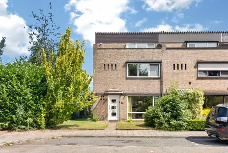 Corner house for sale: Floreslaan 84, De Steinen Ede