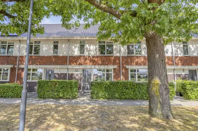 Tussenwoning te koop: Floris V-laan 11C, Besoyen Waalwijk