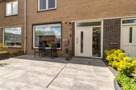 Tussenwoning te koop: Floris van Alkemadestraat 4, Slotherenbuurt Heemskerk