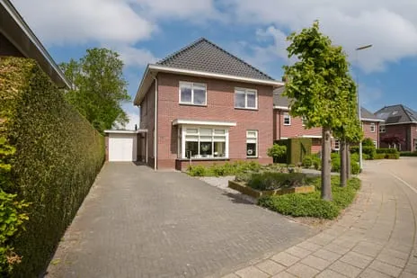 Vrijstaande woning te koop: Floris van Brakellstraat 26, Verspreide huizen Lede en Oudewaard Kesteren