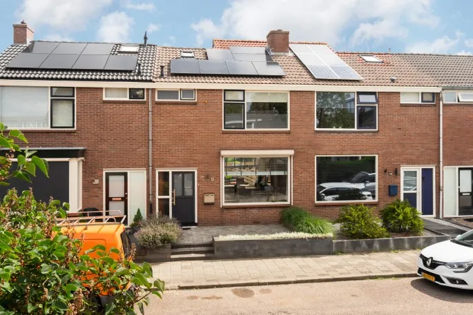 Tussenwoning te koop: Floris van Egmondstraat 18, Lopik-Dorp Lopik