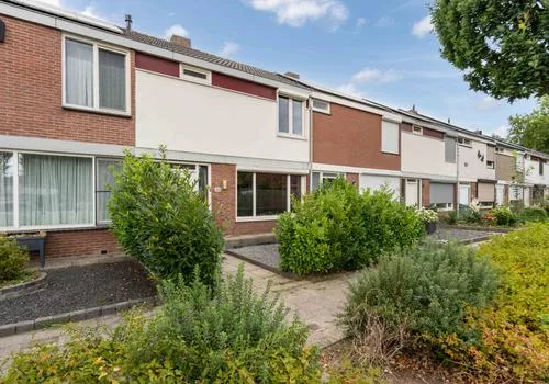 Tussenwoning te koop: Florisstraat 13, Biest Weert