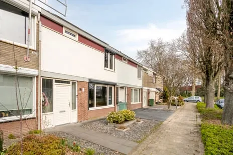 Tussenwoning te koop: Florisstraat 23, Biest Weert