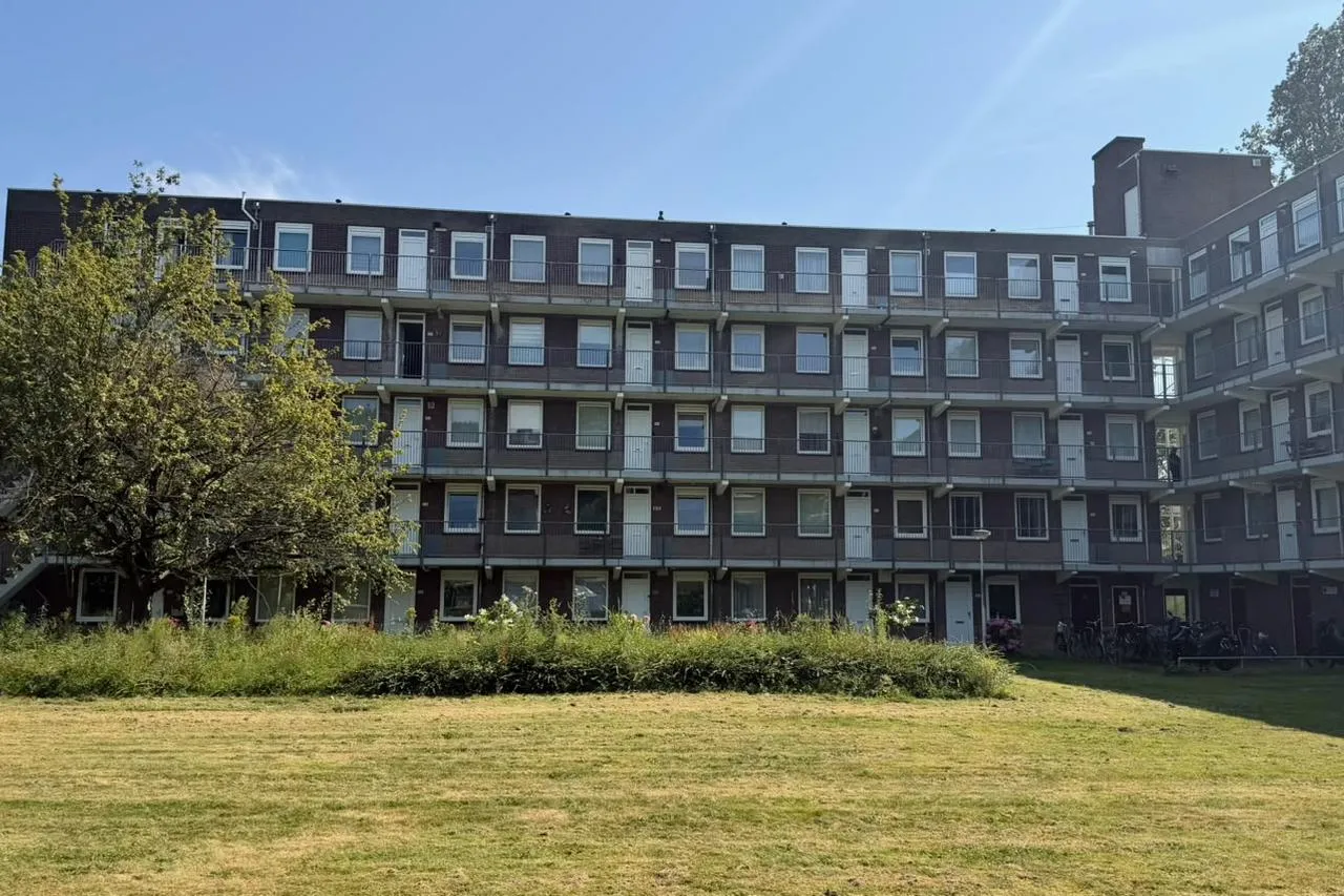 Appartement te koop: Fluitekruidweg 160, Zaandam