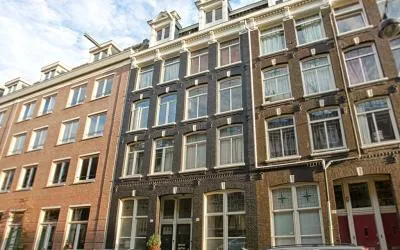 Studio te koop: Fokke Simonszstraat 84-2, Weteringbuurt Amsterdam