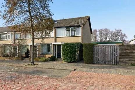 Hoekwoning te koop: Fokkerlaan 18, Fokkerlaan Beverwijk