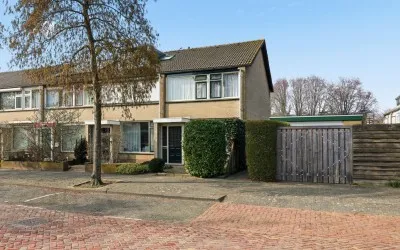 Hoekwoning te koop: Fokkerlaan 18, Fokkerlaan Beverwijk