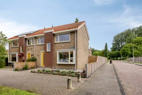 Twee-onder-één-kap te koop: Fokkestraat 2, Oud-Dronten Dronten