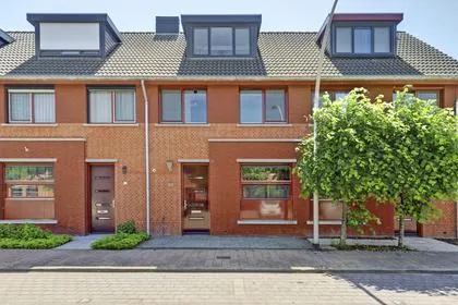 Tussenwoning te koop: Fonteinkruid 60, Volgerlanden-Oost Hendrik-Ido-Ambacht