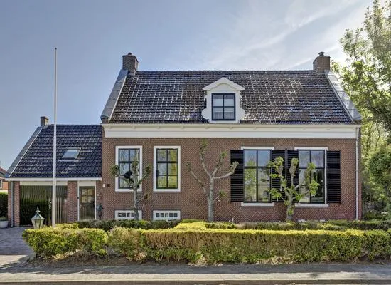 Vrijstaande woning te koop: Fonteinstraat 2, Midlum