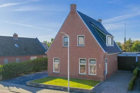 Twee-onder-één-kap te koop: Fonteinstrjitte 45, Holwerd Holwert