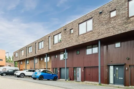 Tussenwoning te koop: Forel 40, Stadstuin Amersfoort