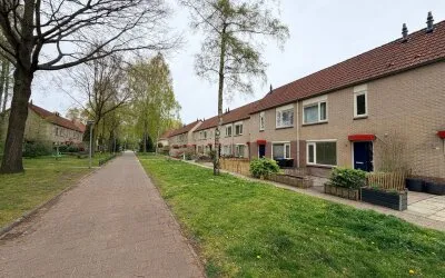 Tussenwoning te koop: Forel 8, Tweede woonwijk Zeewolde
