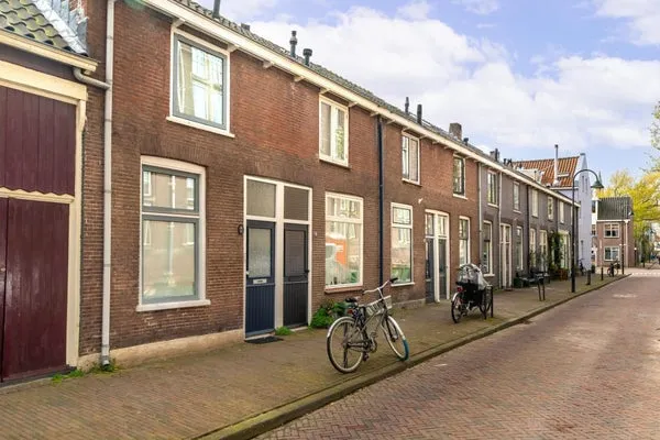 Terraced house for sale: Fortuinstraat 11, Centrum-Oost Delft