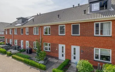 Tussenwoning te koop: Forum 23, Hoogeland Oost Naaldwijk