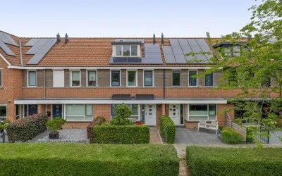 Tussenwoning te koop: Forum 41, Valckesteyn Poortugaal