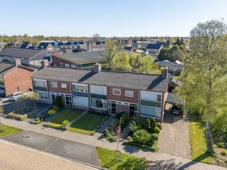 Tussenwoning te koop: Fossemastraat 23, Surhuisterveen Surhuisterveen