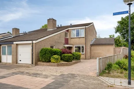 Hoekwoning te koop: Foxtrotstraat 1, Brukske 2 Venray
