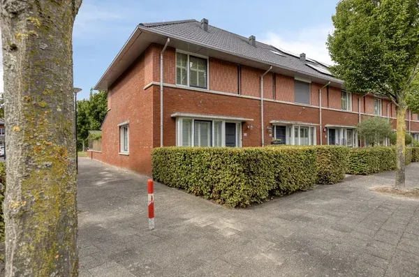 Corner house for sale: Francis Picabiastraat 25, Nesselande Rotterdam