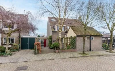 Tussenwoning te koop: Franciscanessenstraat 16, Haarlemmerliede