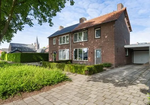 Twee-onder-één-kap te koop: Franciscanessenstraat 3, Nederweert Nederweert