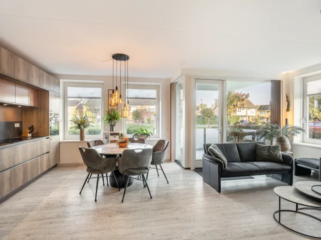 Appartement te koop: Frank van Borselenstraat 32, Sint-Maartensdijk