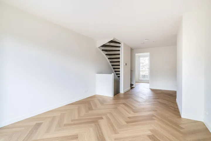 Tussenwoning te koop: Frank van Borselenstraat 318, Wetering Vlaardingen