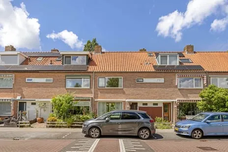 Tussenwoning te koop: Frans Halsplantsoen 219, Vlietwijk Voorschoten