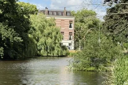 Hoekwoning te koop: Frans Halsplein 10, Frans Halsbuurt Haarlem