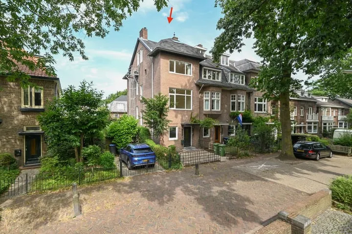 Corner house for sale: Frans Halsstraat 18, Altrade Nijmegen