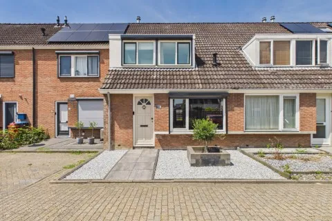Terraced house for sale: Frans Halsstraat 19, Kern Axel Axel
