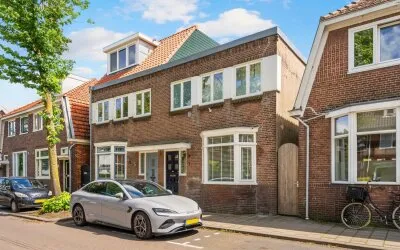 Twee-onder-één-kap te koop: Frans Halsstraat 7, Schilders- en Waddenbuurt Zaandam