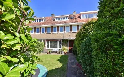Tussenwoning te koop: Frans Halslaan 18, Rembrandtpark Naarden